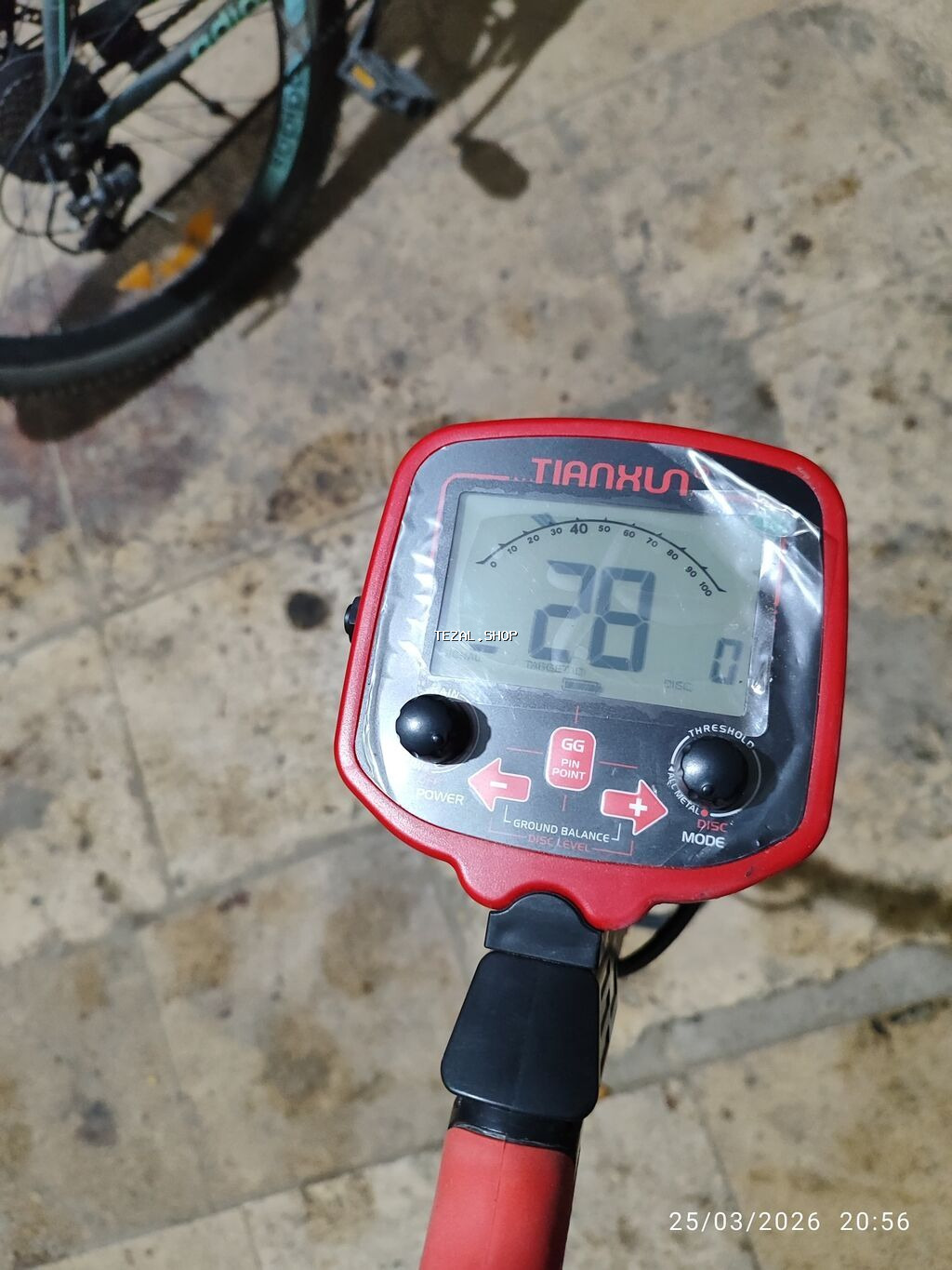 Metal detektoru – Tianxun rəqəmsal ekranlı model Xüsusiyyətlər: -