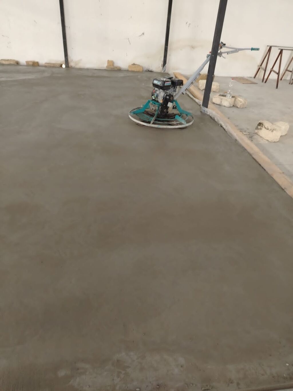 Beton stiyaska vertalyotla slifovka