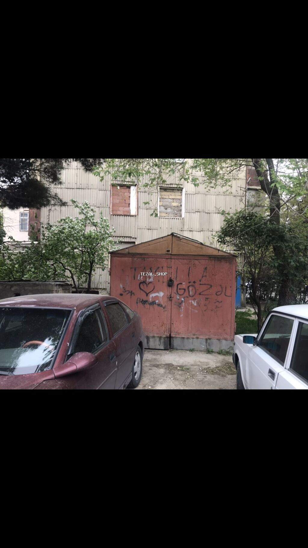 Ecemi metrosun moto ucun qaraj arendaya verilir avto dayanacaxda