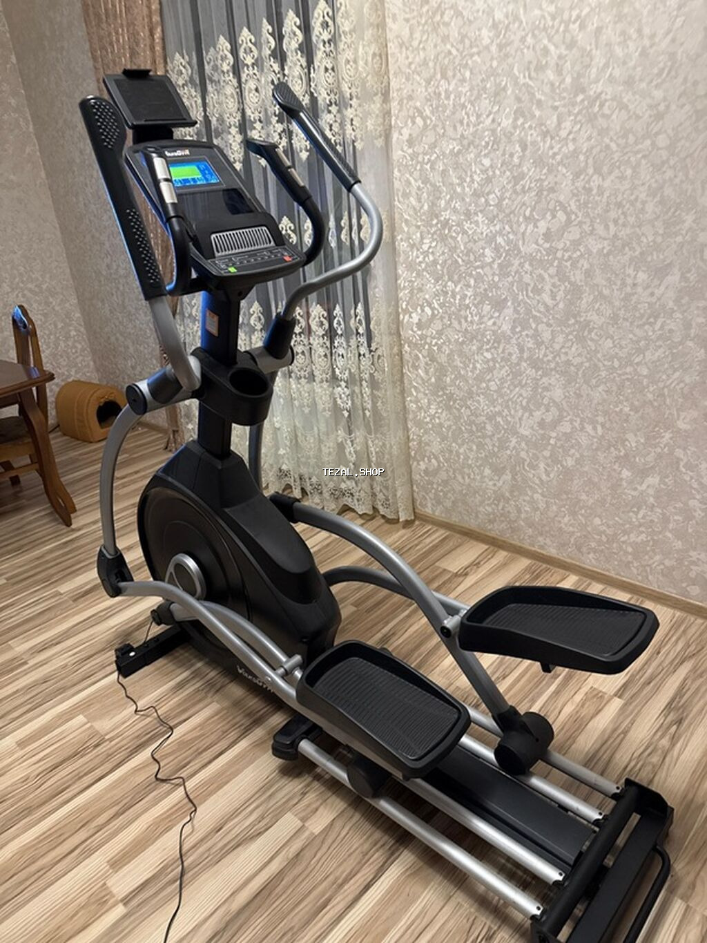 Elliptik trenajor – Vision Fitness (elektron konsollu) Xüsusiyyətlər