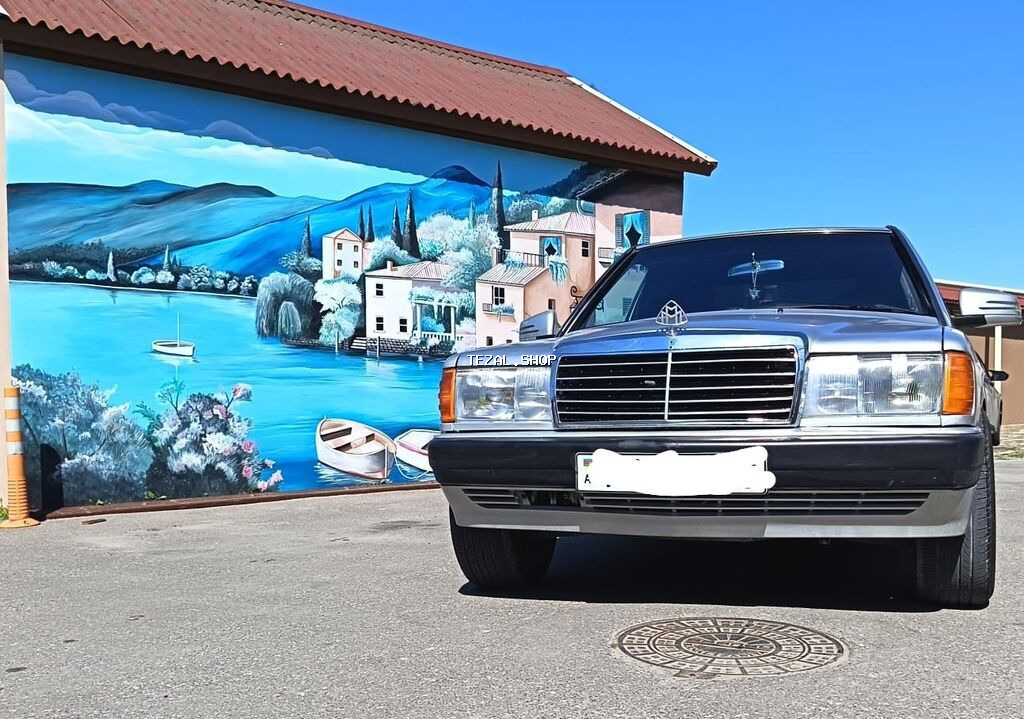 Mercedes-Benz 190 (W201): 2.3 l | 1991 il Sedan