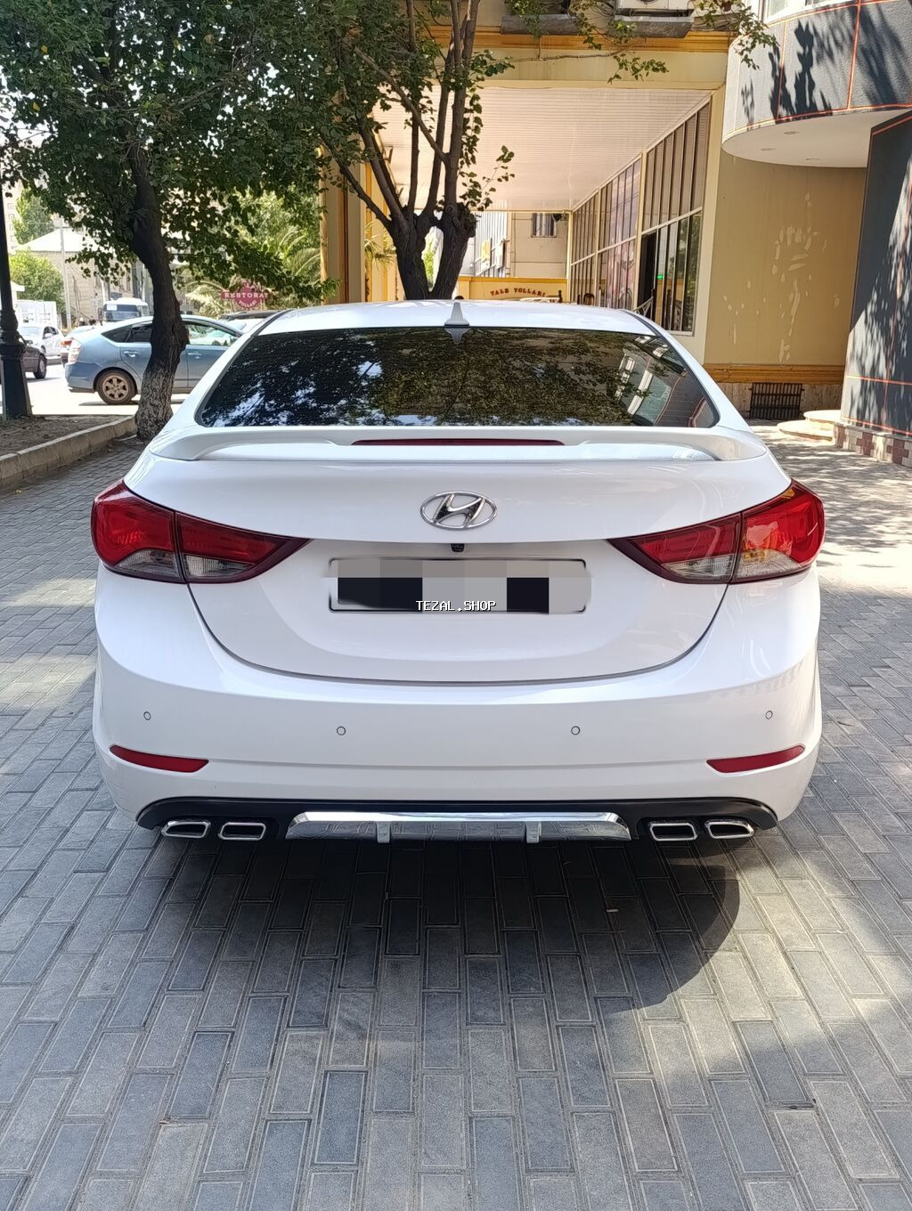 Hyundai Elantra: 1.6 l | 2014 il Sedan - şəkil 4