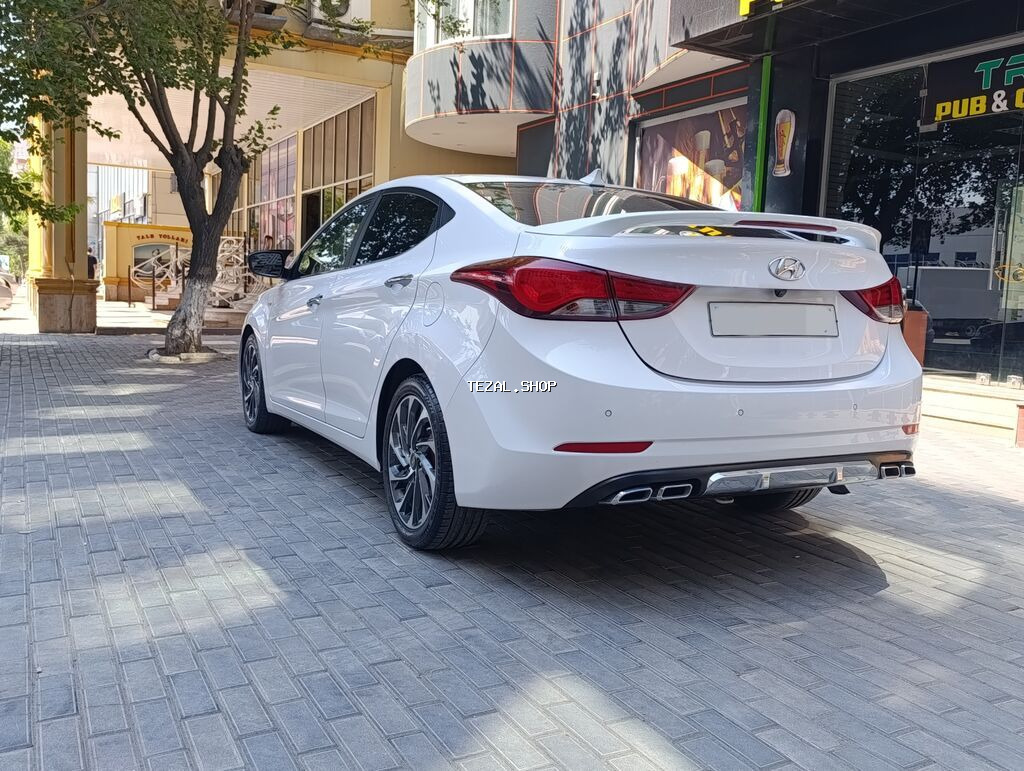 Hyundai Elantra: 1.6 l | 2014 il Sedan - şəkil 5