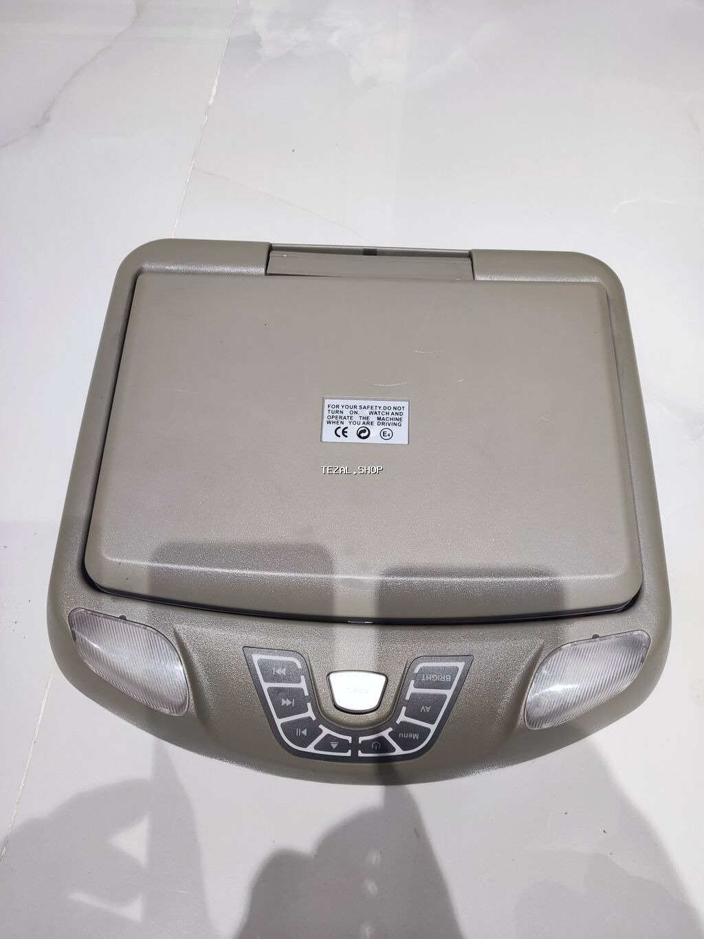 Land Cruiser, Prado üçün tavana bağlanan manitor.Tavan tipli avtomobil