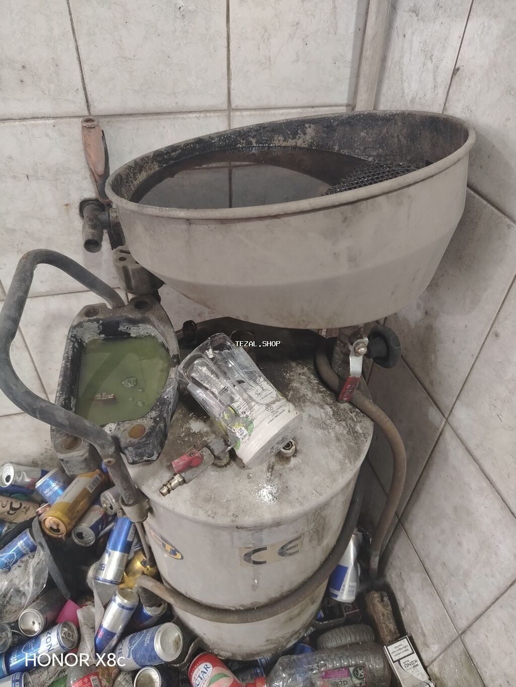 Avtomobil servisləri üçün yağ toplama və boşaltma qurğusu - Üst