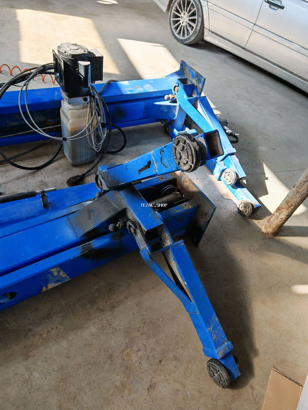 Çox az işlənib. Keyfiyyətli padyomnikdi. Almışıq, sexin hündürlüyü az - şəkil 2