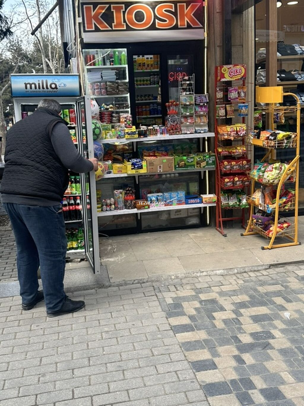 Kiosk – geniş çeşidli qəlyanaltı və içkilər Hazır kiosk (butka) - şəkil 3