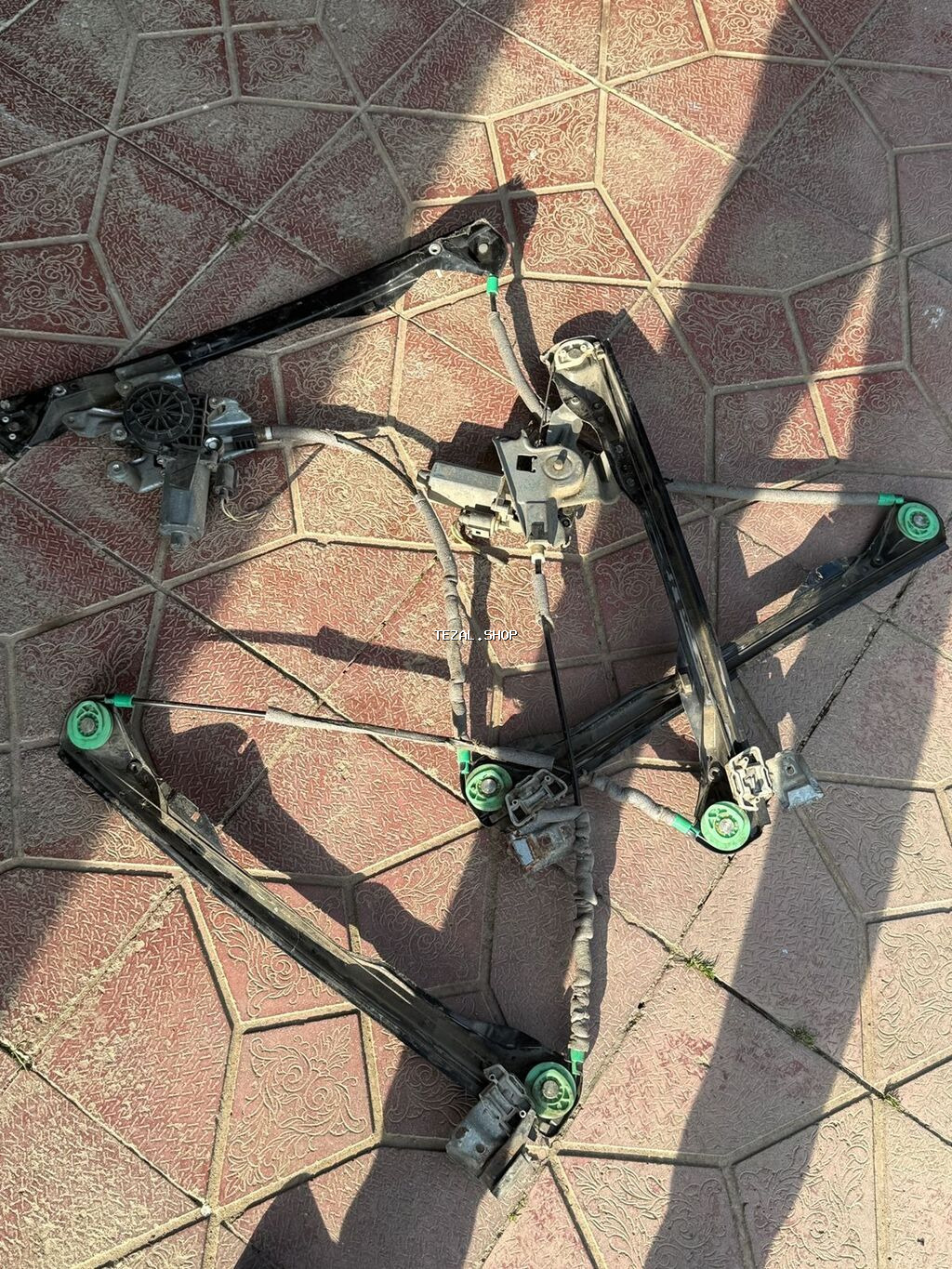 Məhsul:Ford focus Avtomobil şüşəqaldıran mexanizmləri (elektrik