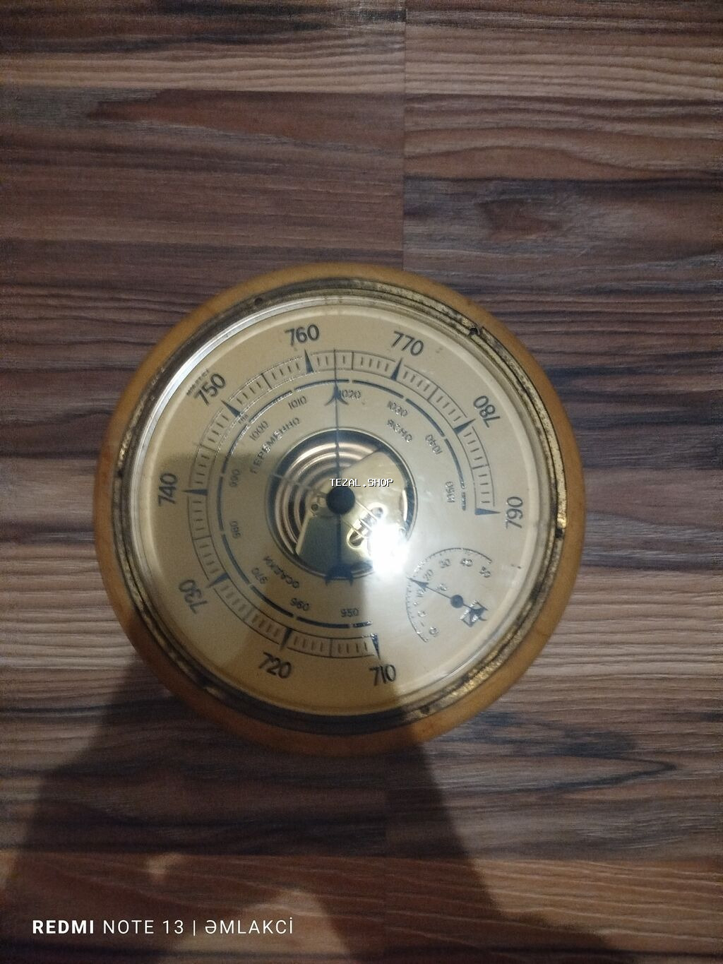 Salam Barometr satilir SSSR məhsuludur.Boş boş yazib vaxdimi