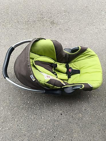 Uşaq üçün Avto kreslo rahat açılıb bağlana bilir.Normal istifadə - şəkil 2