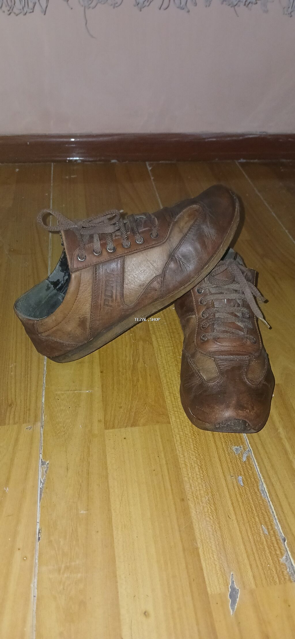 Dəri Ayaqqabı geyinilib razmeri 41 di 10manata