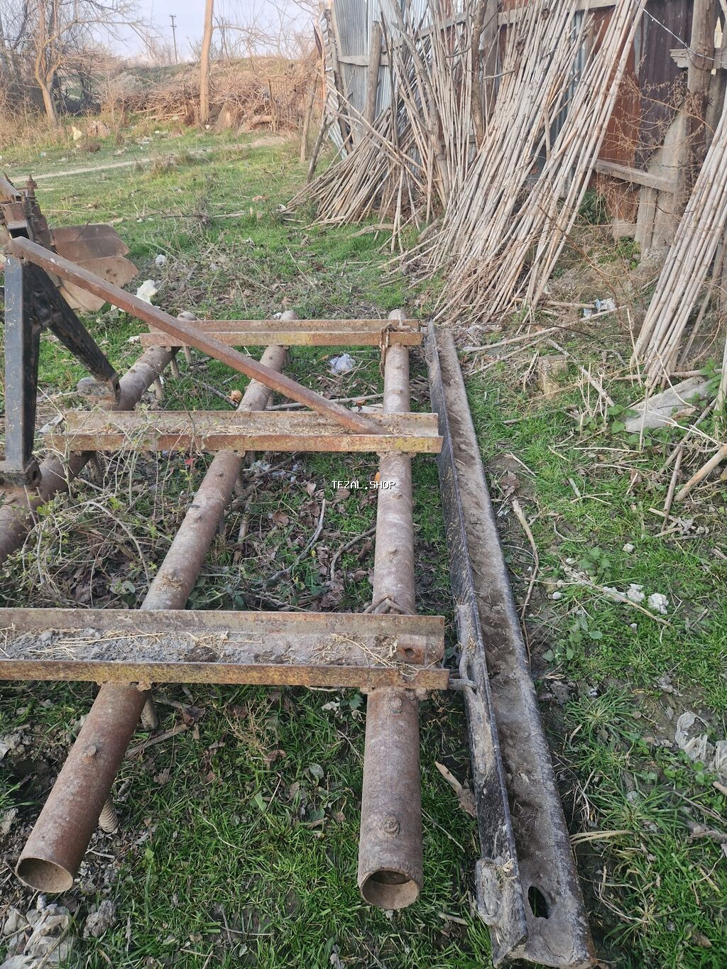 Şəkildə nə varsa hamısı satılır tək tək də satılır real alıcılar