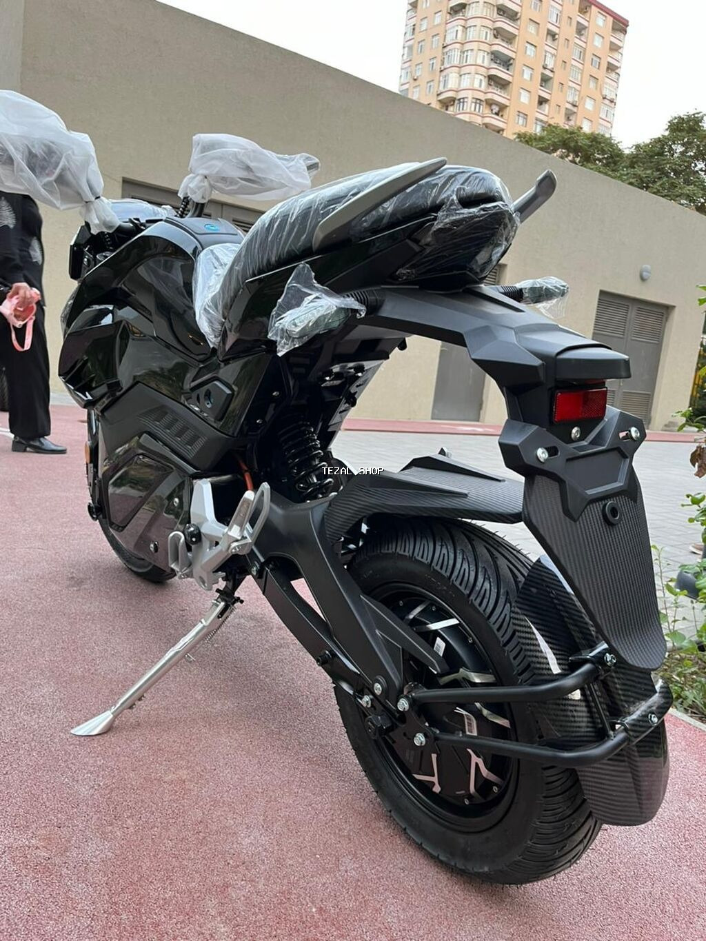 Elektrik motosiklet – şəhər üçün idman üslublu “naked” dizayn 0 km - şəkil 3