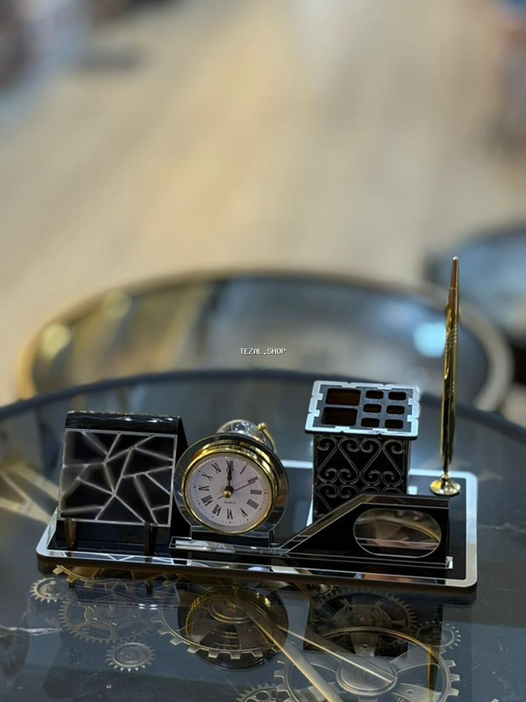 Masa üstü ofis dəsti - Şüşə və metal əsaslı, qara-gümüş rəng