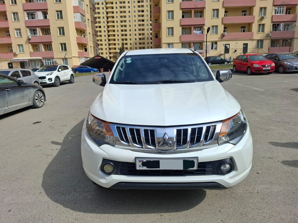 Mitsubishi L200: 2.5 l | 2015 il 265000 km Pikap