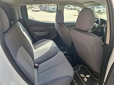 Mitsubishi L200: 2.5 l | 2015 il 265000 km Pikap - şəkil 5