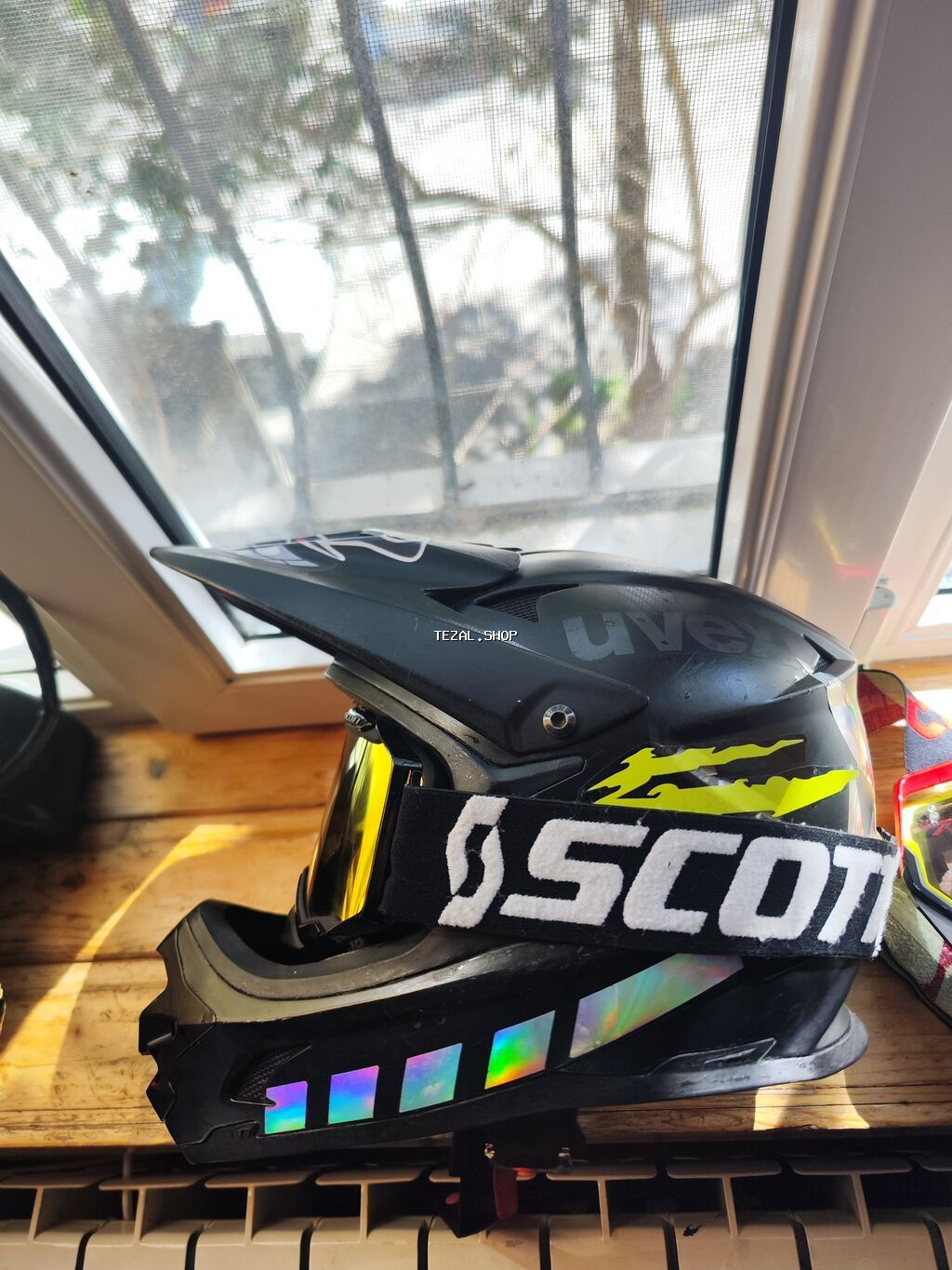 Uvex kask mtb downhill gundelik surus ucun Kuryer ucun ela ekipdi