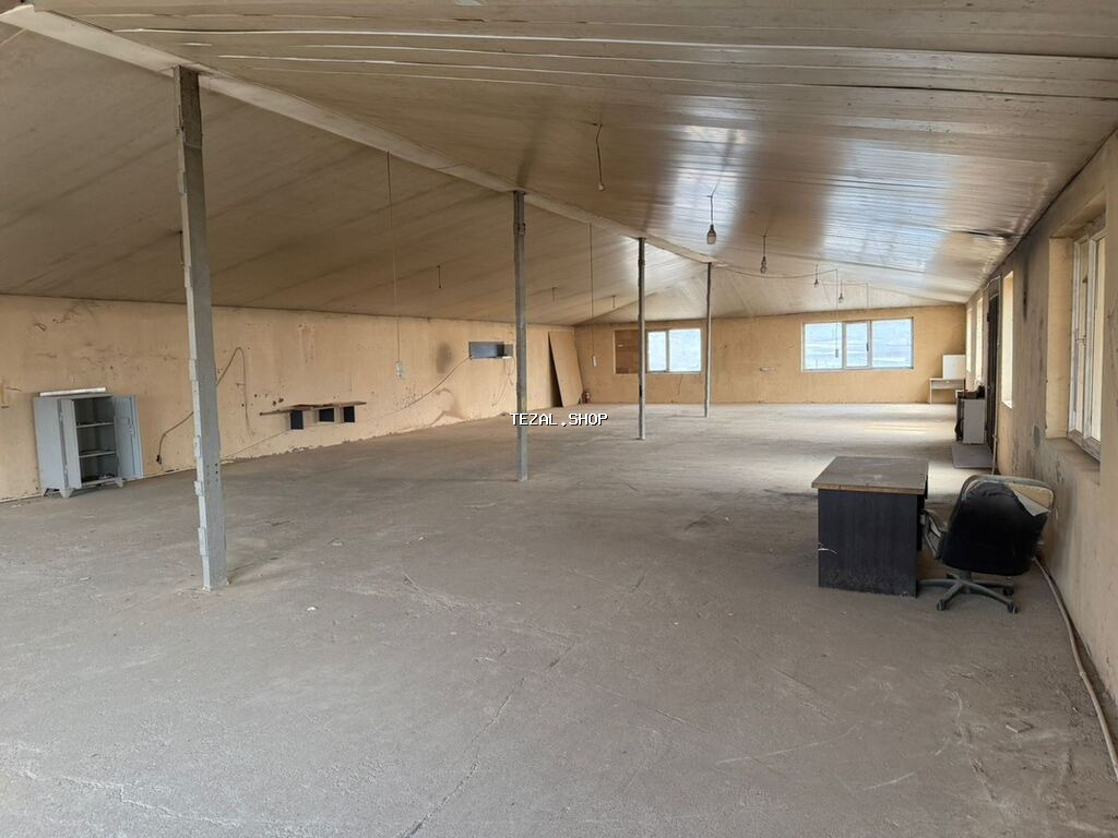 Icarəyə verilir 330 kv 2 ci mertebe böyük yük lifti var Bineqedi