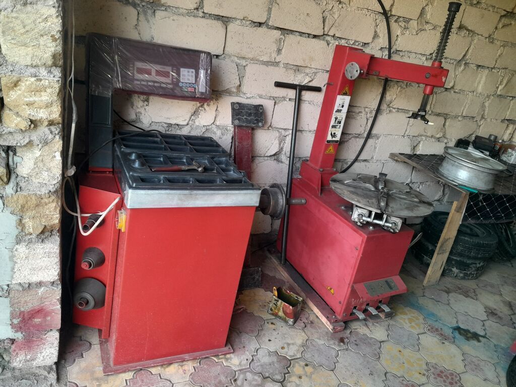 Qiymet sondu Avtomobil təkərləri üçün peşəkar avadanlıq komplekti -