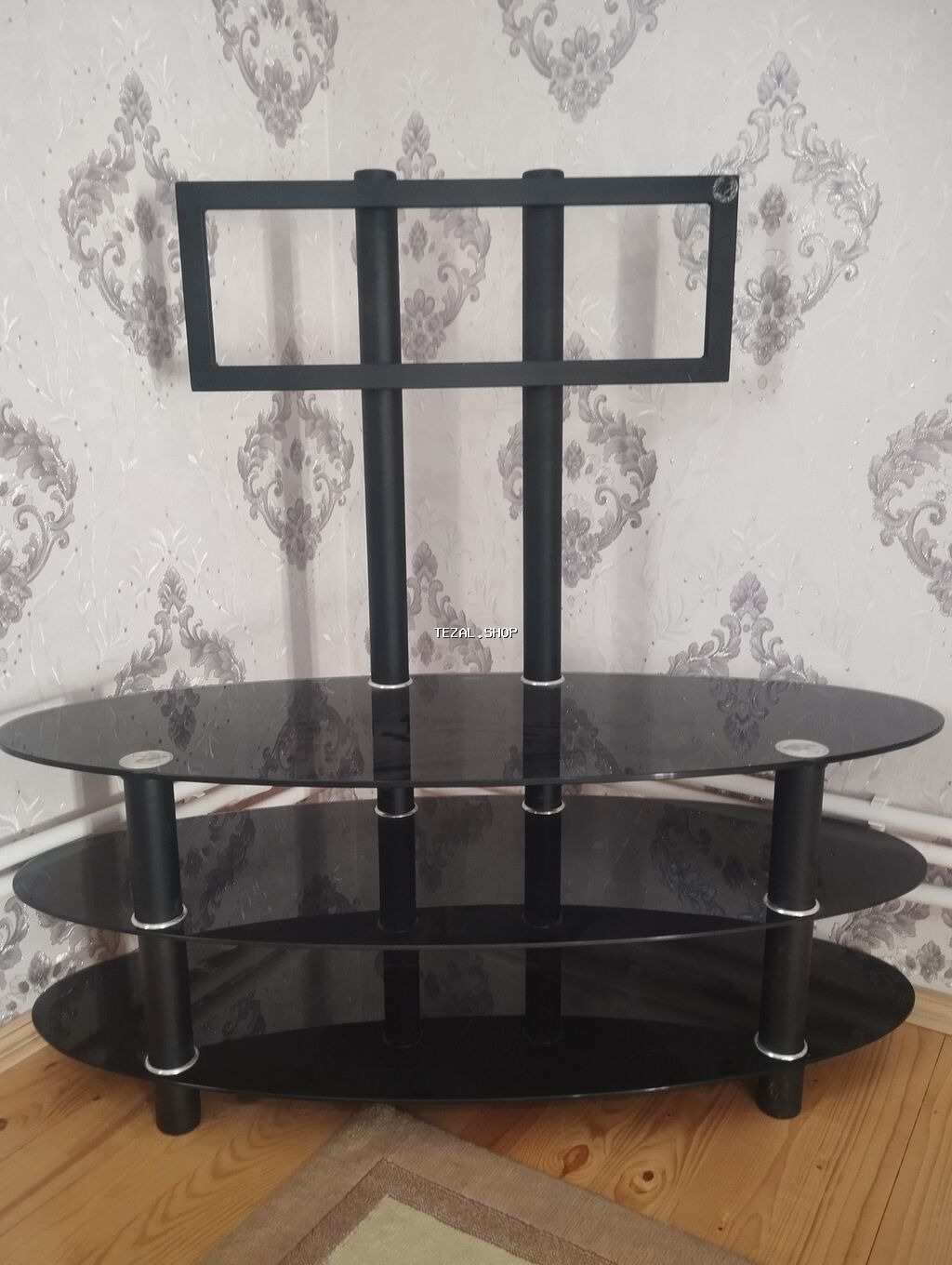 Düz TV altlığı, Polkalı, Şüşəli - şəkil 2