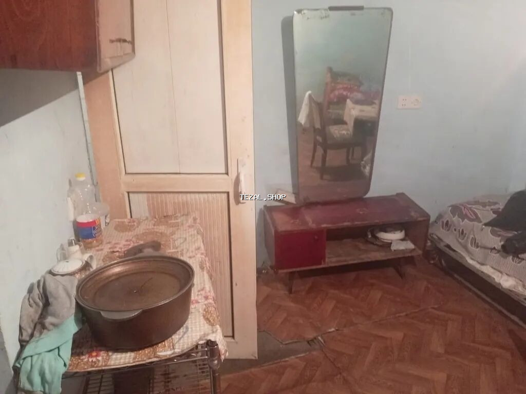 Kirayə üçün sadə 1 otaqlı mənzil/otaq. Xüsusiyyətlər: - 2 ayrı tək - şəkil 2