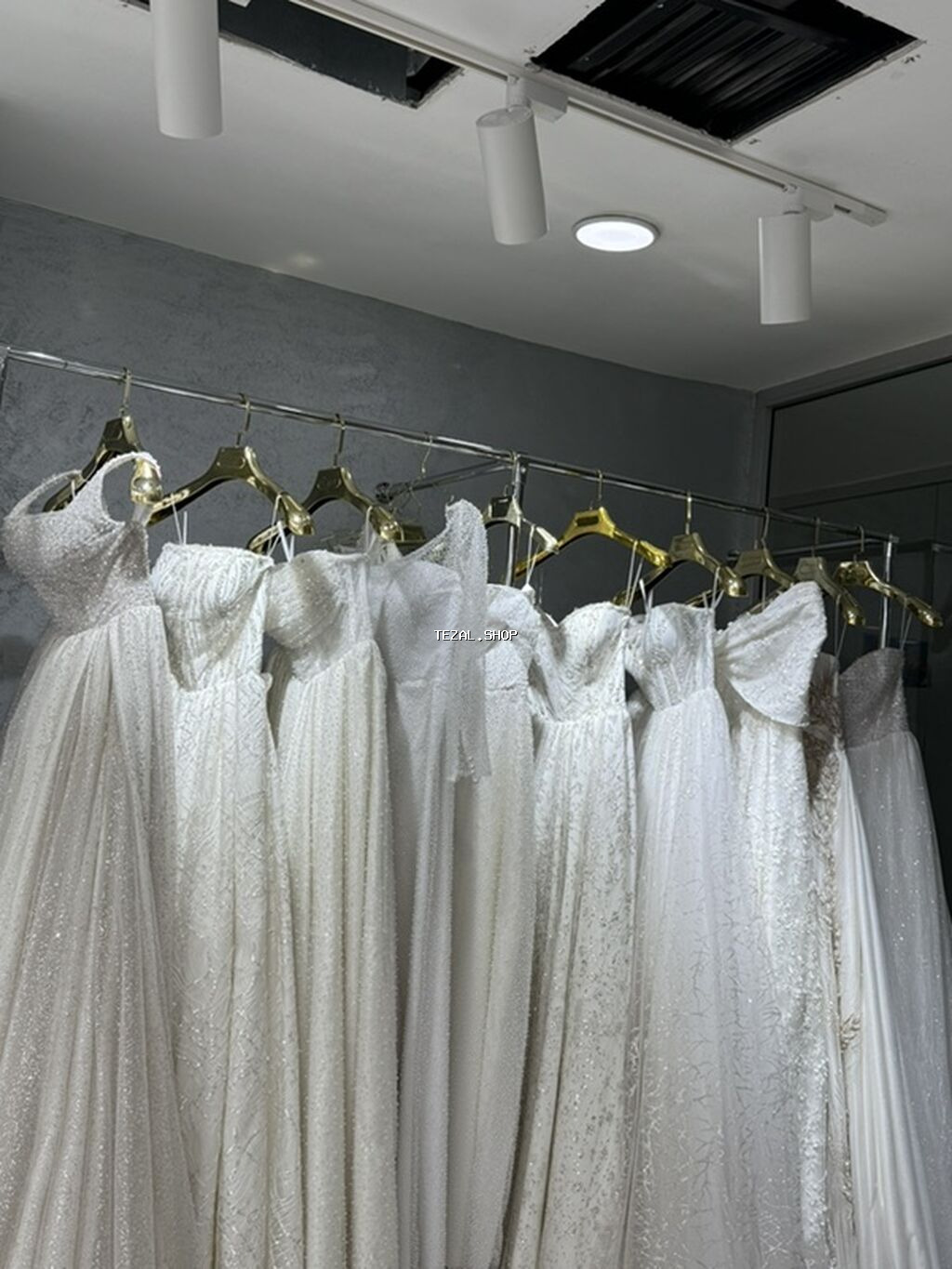 Hazır gelinlik biznesi satılır. 25 eded yeni gelinlikler satılır - şəkil 4