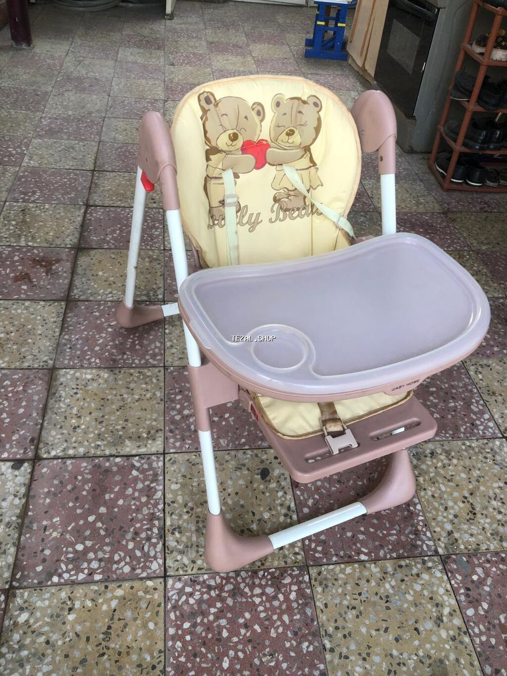 Uşaq yemək stulu - Rəng: bej/çəhrayı tonlarda - Yumşaq süngərli