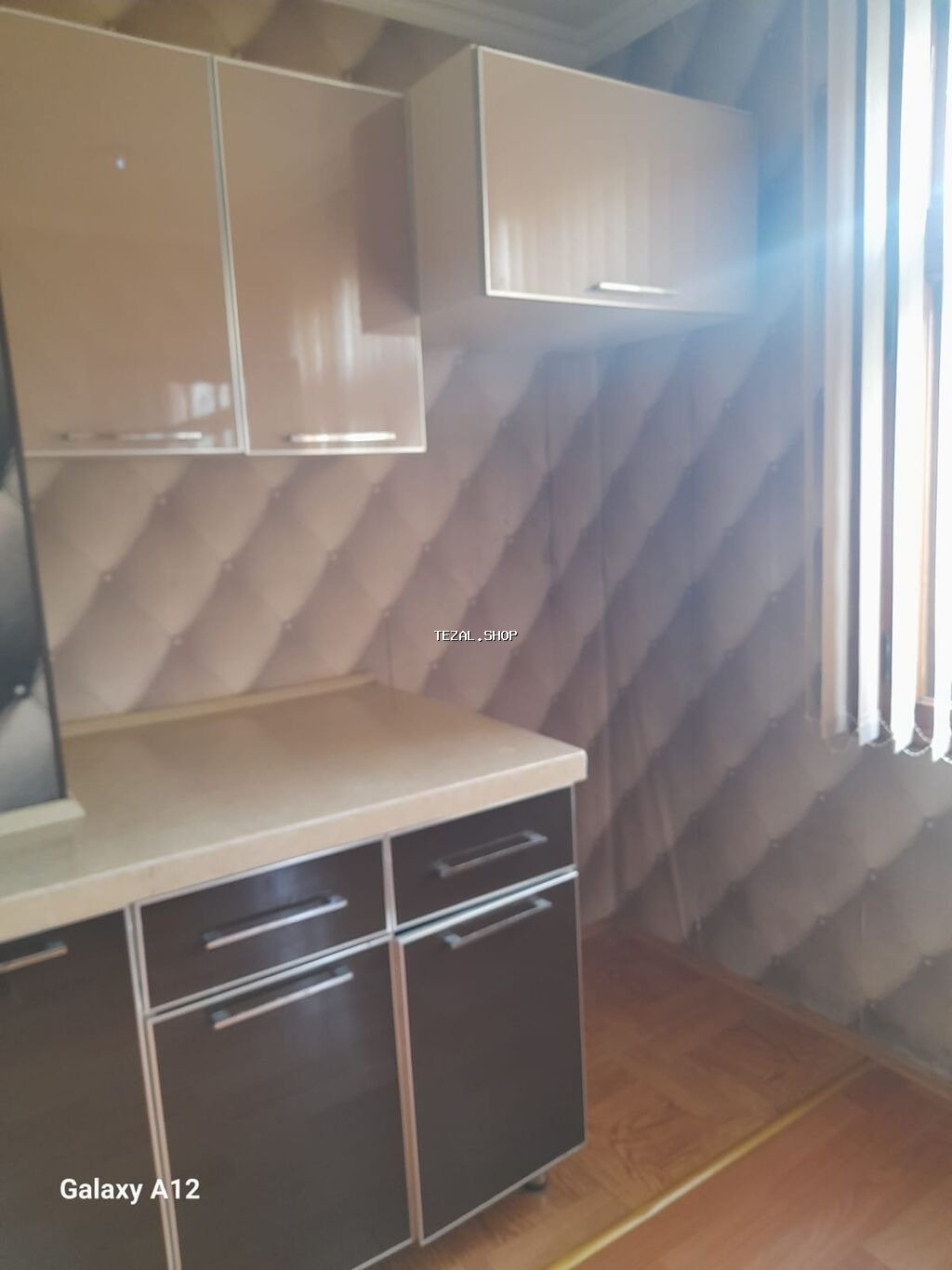 Mənzil ailəyə verlir uzun müdətə verlir tam 3 otaq 1 mərtəbə təmirli