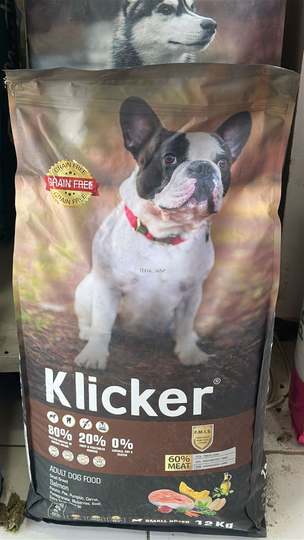 Salam itlər üçün yem qabları Ucuzlu yemlər Konservalar pişiklər üçün