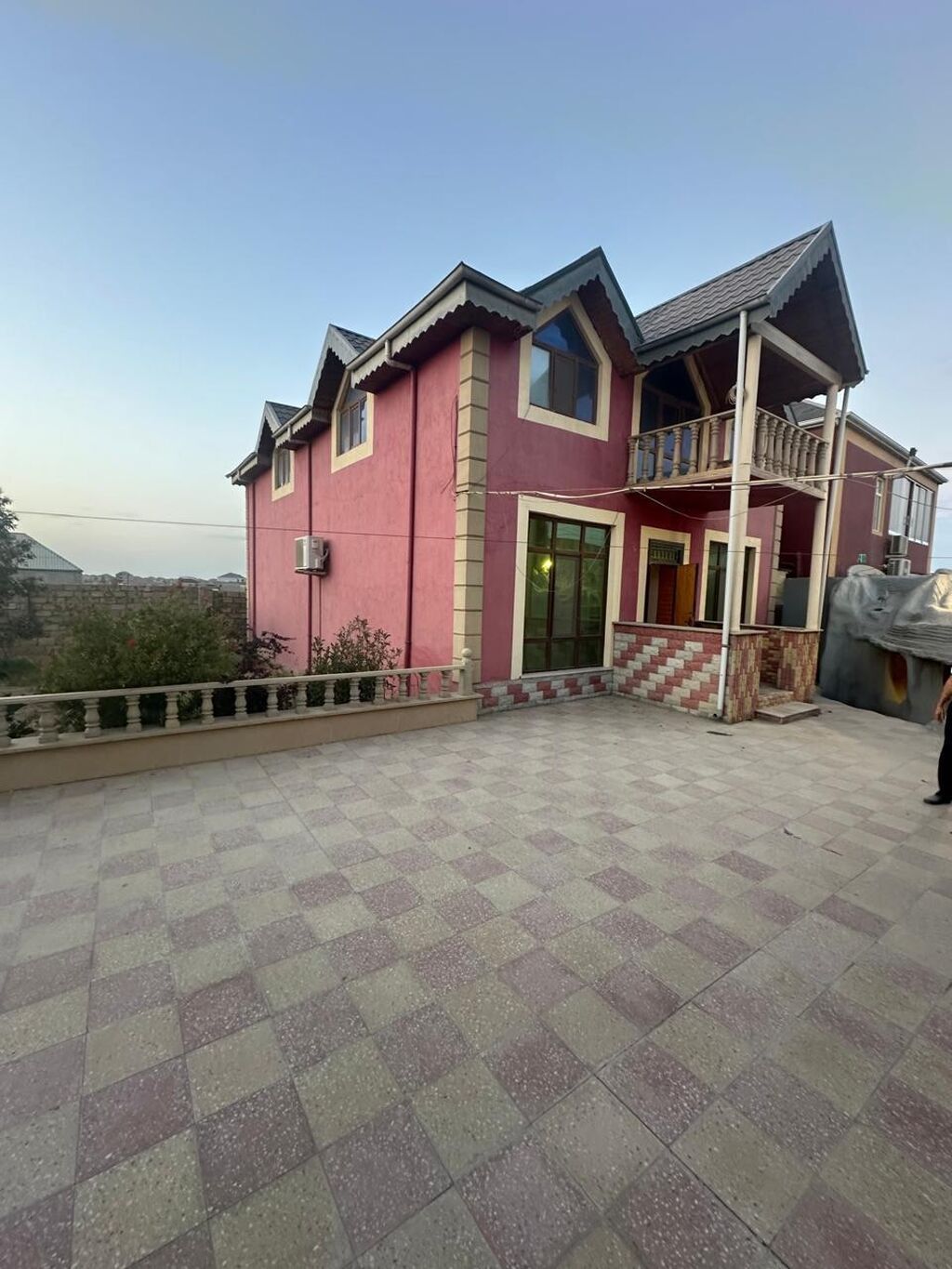 Digah, 200 kv. m, 5 otaqlı, Hovuzsuz, Kombi, Qaz, İşıq