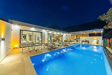 200 kv. m, 2 otaqlı, Hovuzlu - şəkil 2