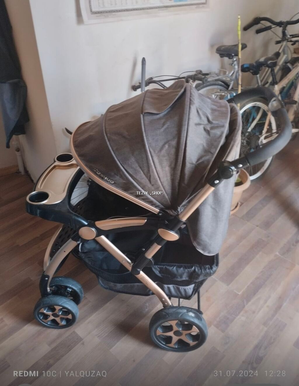 Klassik gəzinti arabası