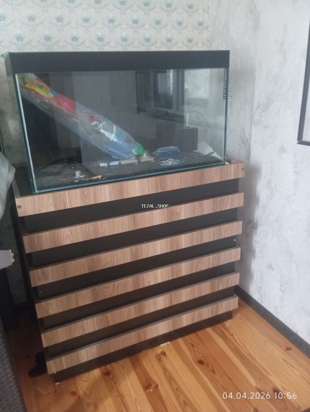 Akvaryum + şkaf dəsti - Geniş şüşə akvaryum: üst/alt perimetri qara - şəkil 2