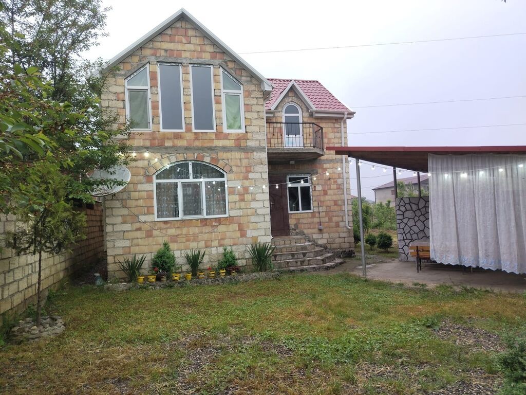 80 kv. m, 3 otaqlı, Hovuzsuz, Qaz, İşıq, Su