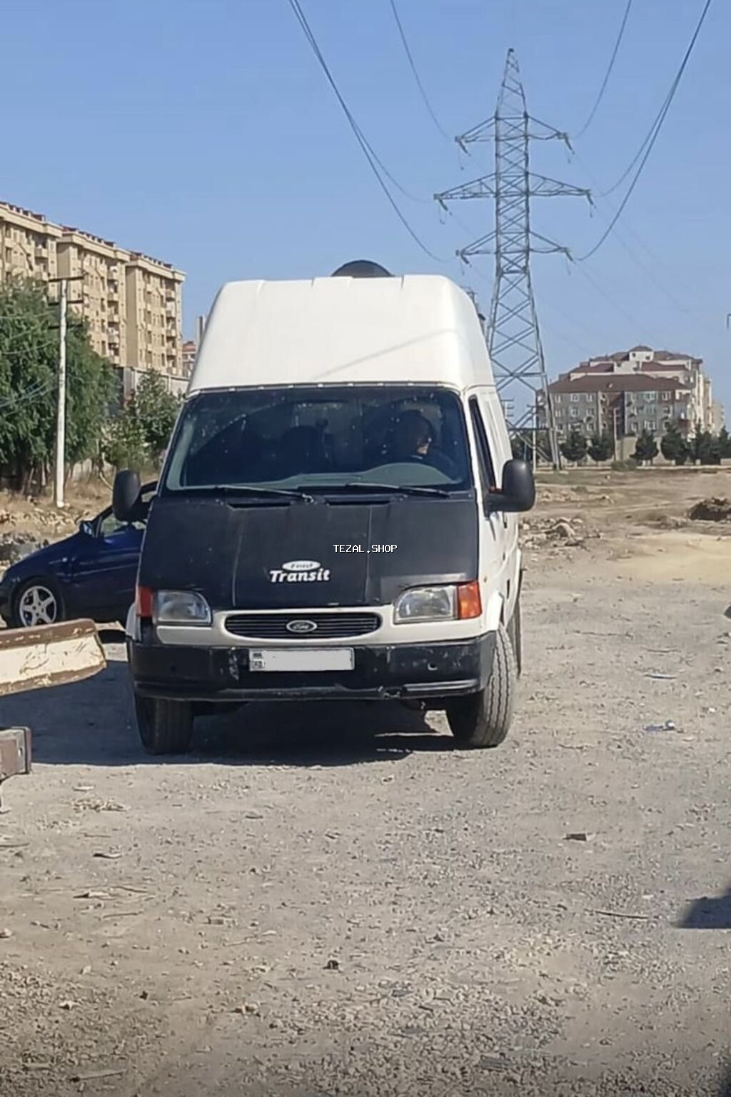 Ford Transit: 2.5 l | 1999 il 240000 km Van/Minivan