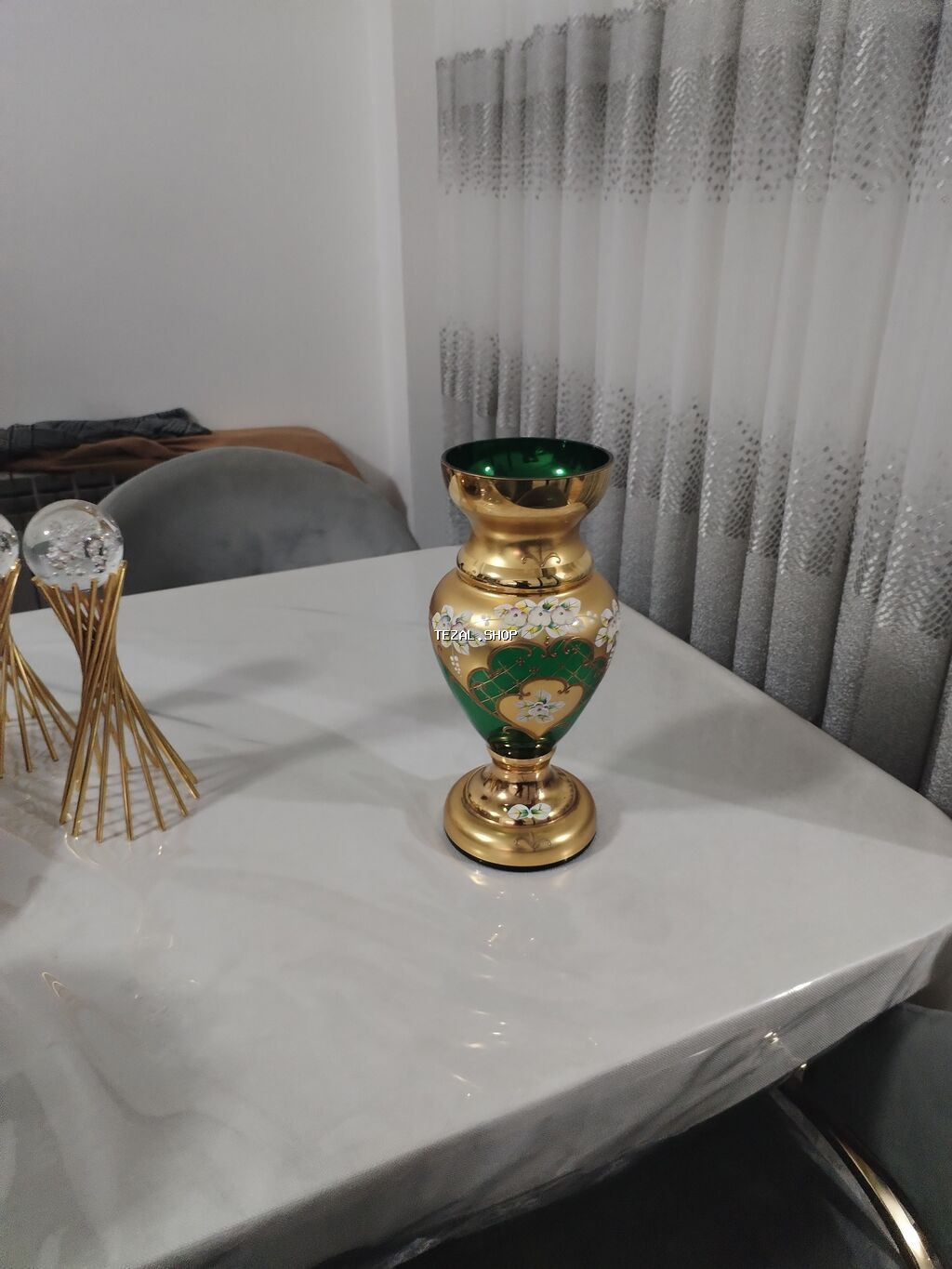 Bir vaza, Bogem şüşəsi