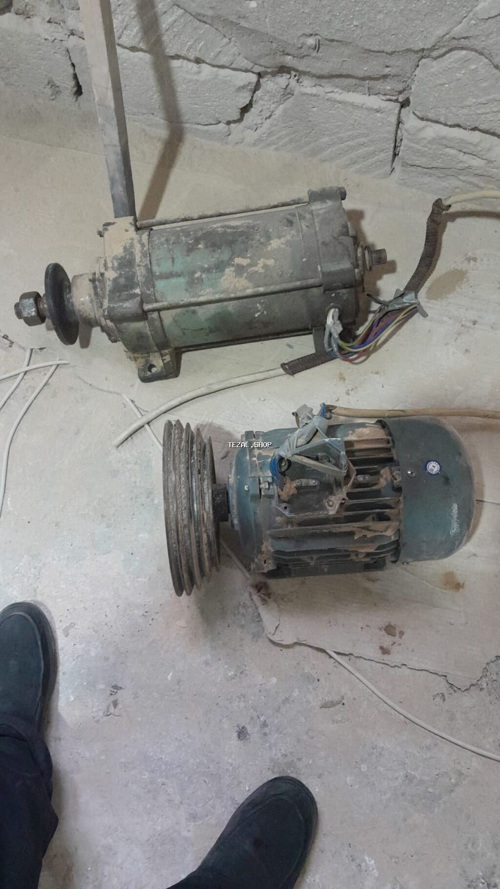 Məhsul: 2 ədəd elektrik mühərriki və kasnaq dəsti Təsvir: - Şəkildə