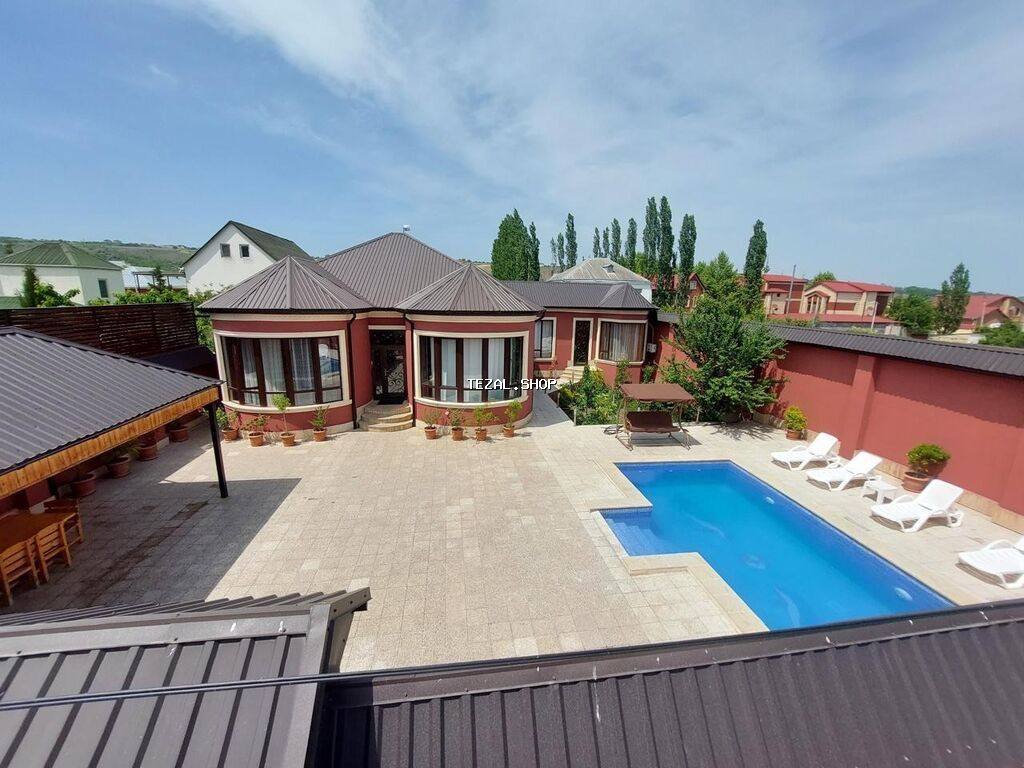 200 kv. m, 4 otaqlı, Kombi, Qaz, İşıq