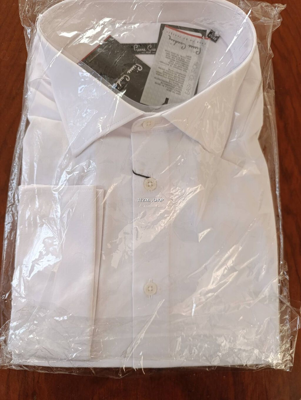 İtaliya istehsalı olan Pierre Cardin brendindən uzunqol köynək