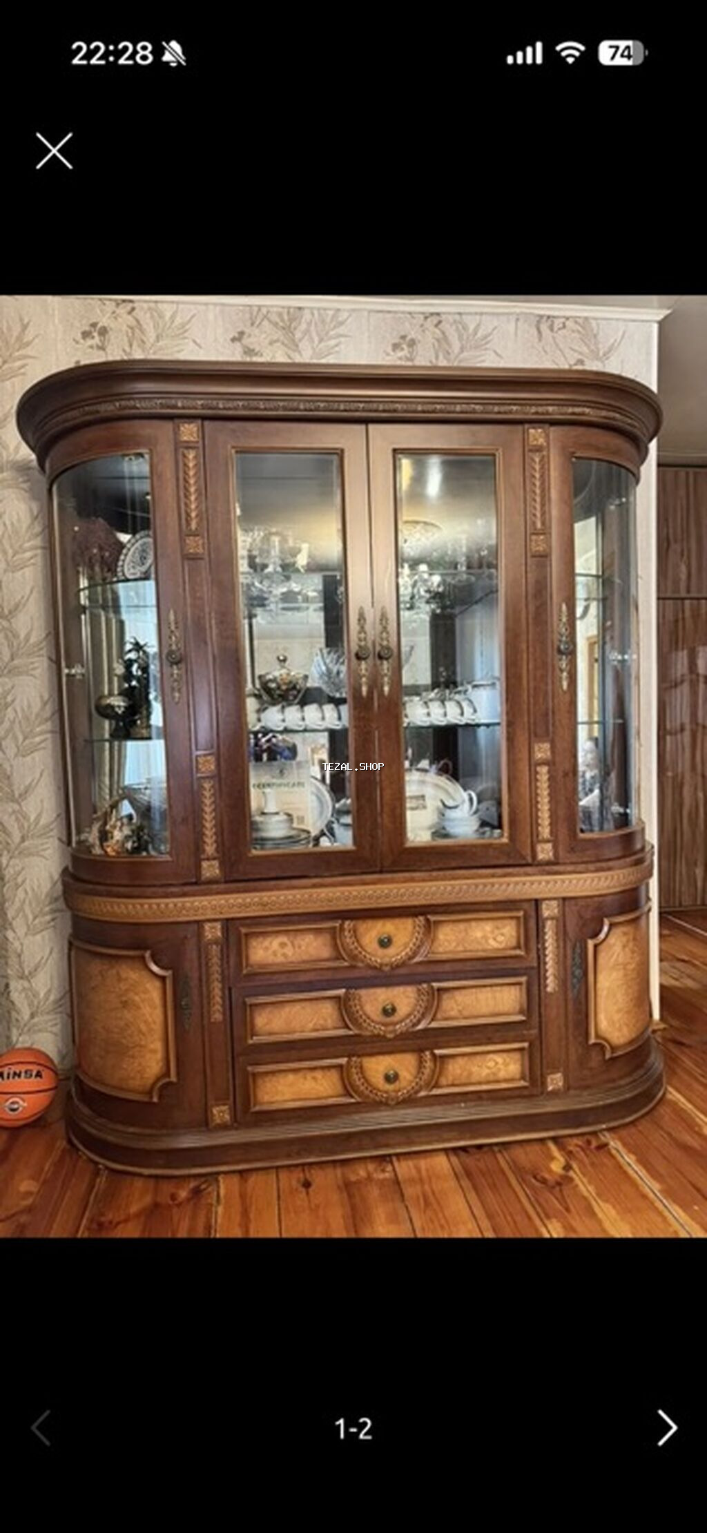 Klassik vitrin-bufet - Material: ağac karkas, ön hissədə şüşə vitrin - şəkil 2