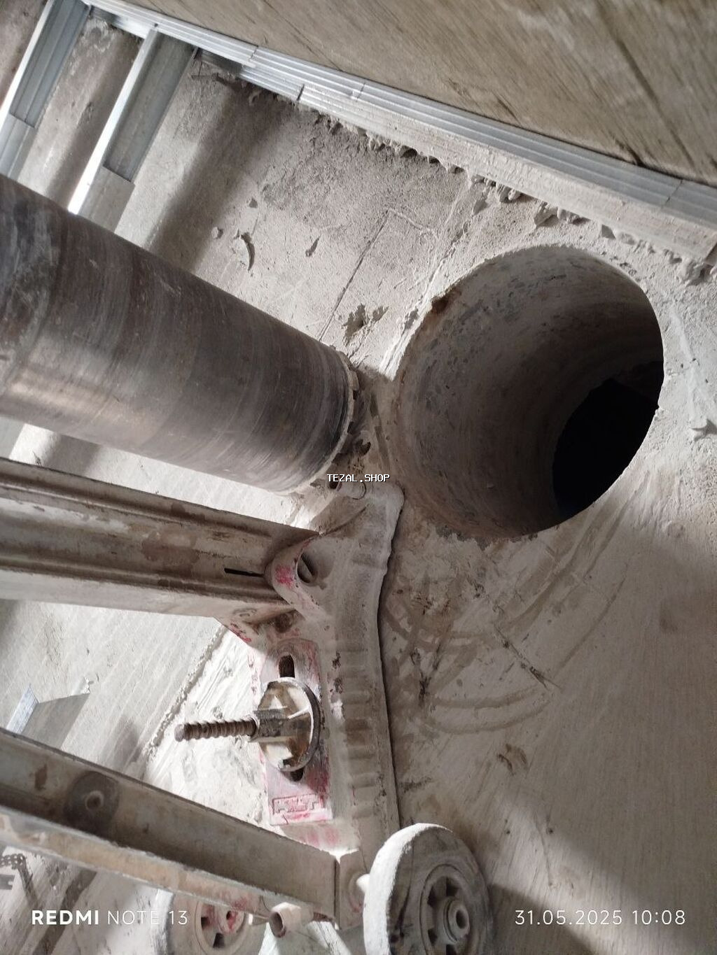 #Betonkesme #betondeşmə Beton kubik kərpic - dən kəsim deşim - şəkil 4