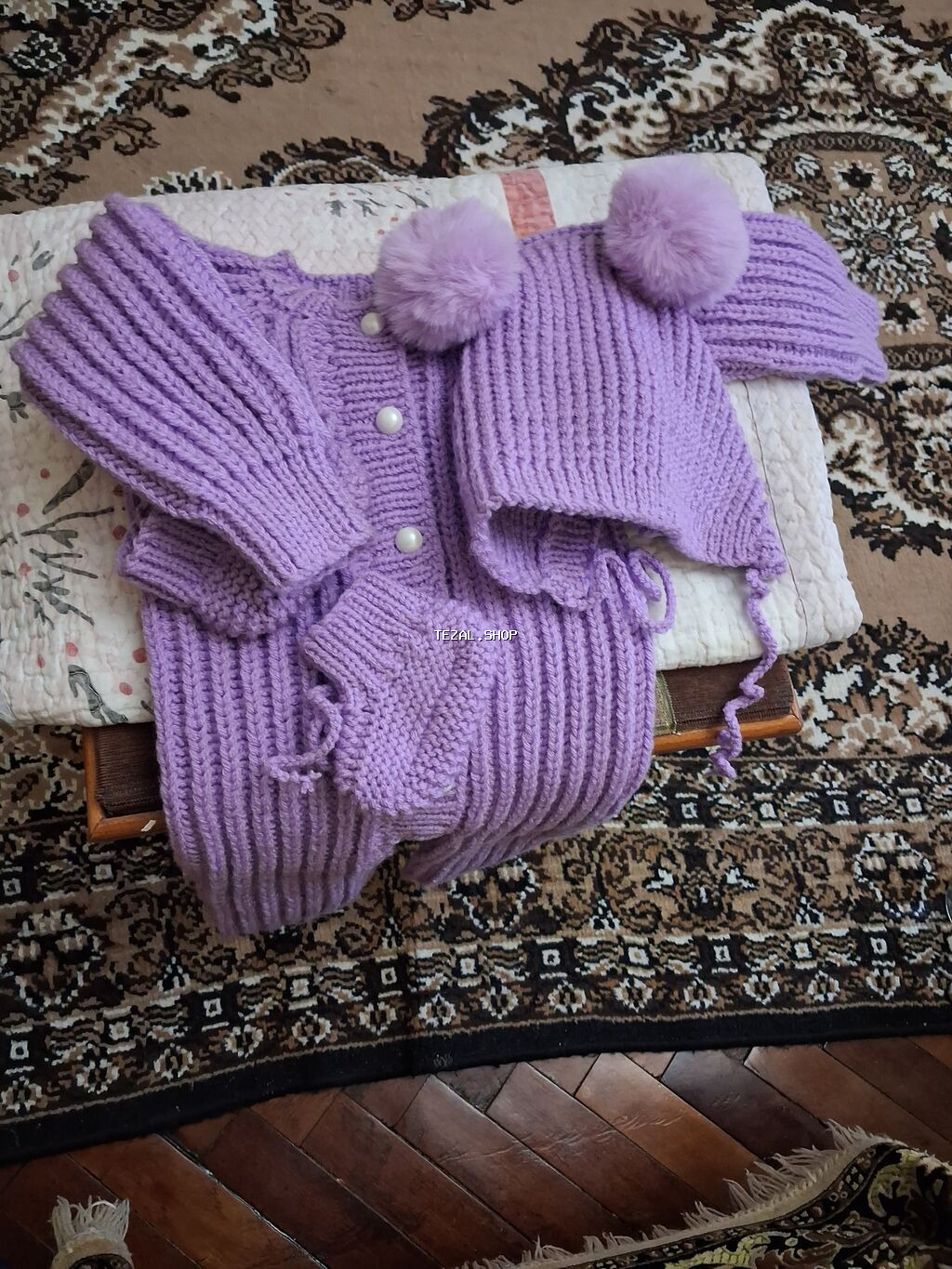 Bənövşəyi rəngdə, əl işı toxunuşlu körpə dəsti.Türkiyə istehsali - şəkil 2