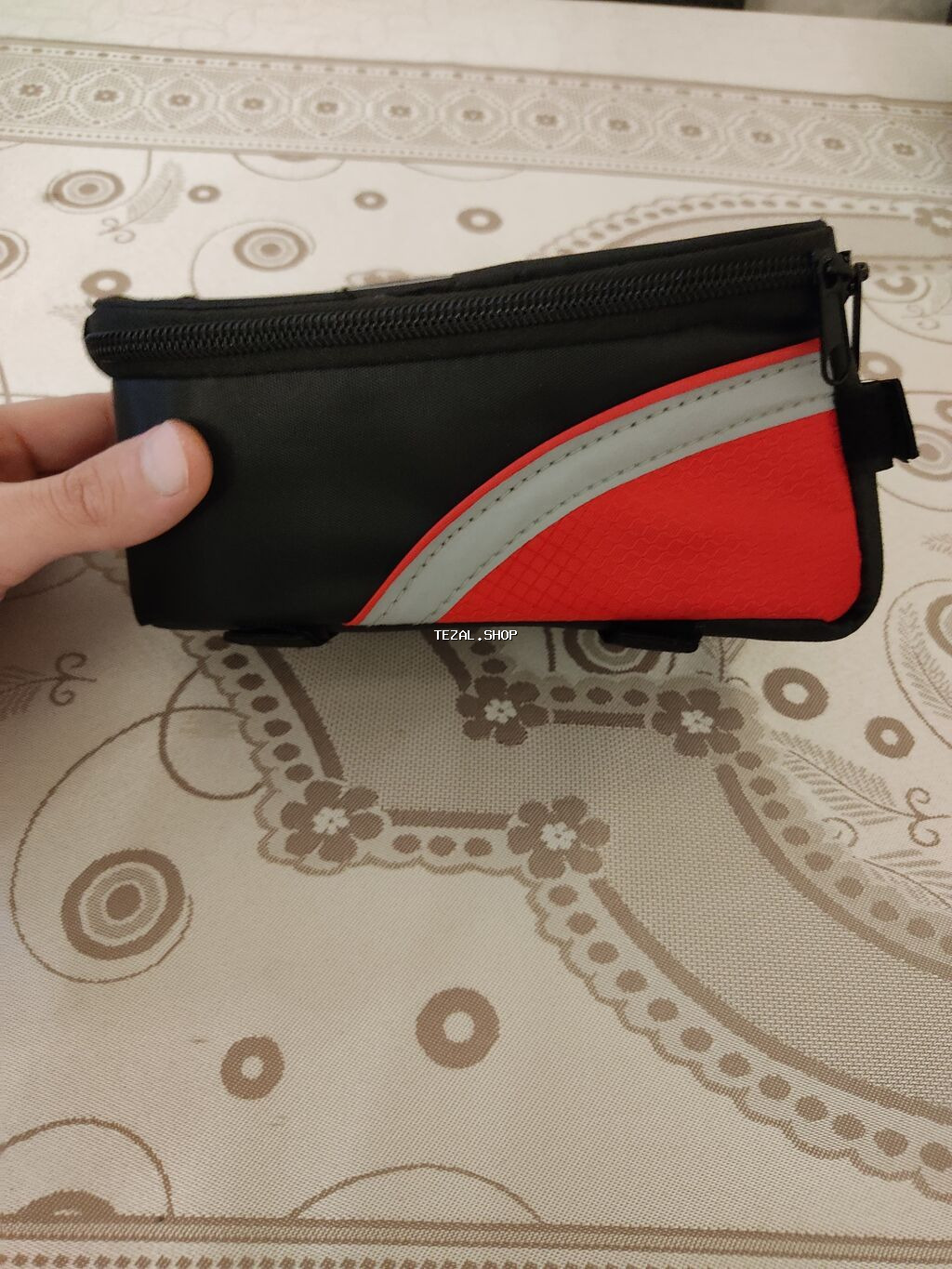 Velo üçün çanta istifadə olunmayib, powerbank, telefon, adapter, kiçik