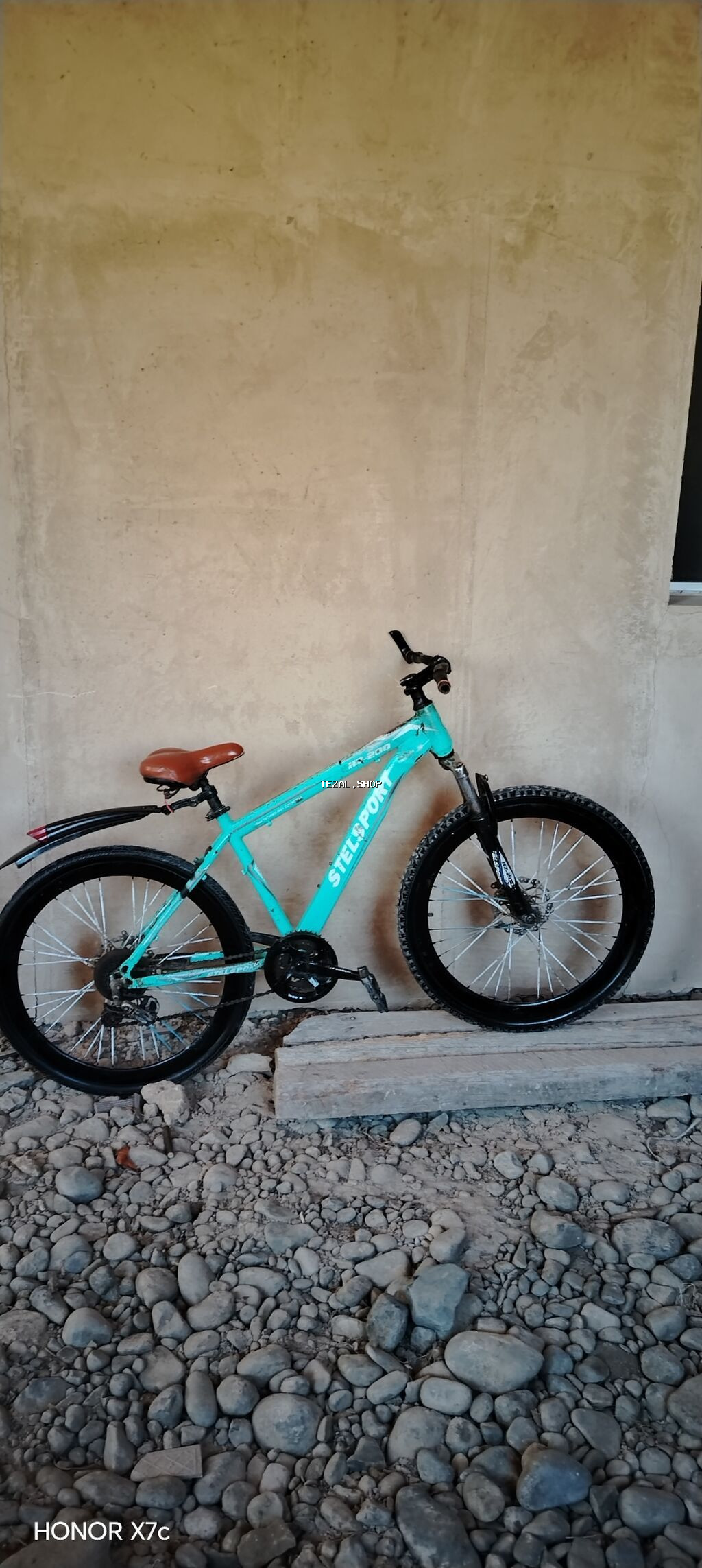 Təcili satilir kasmetika ehdiyaci var unvandan götürme hec bir