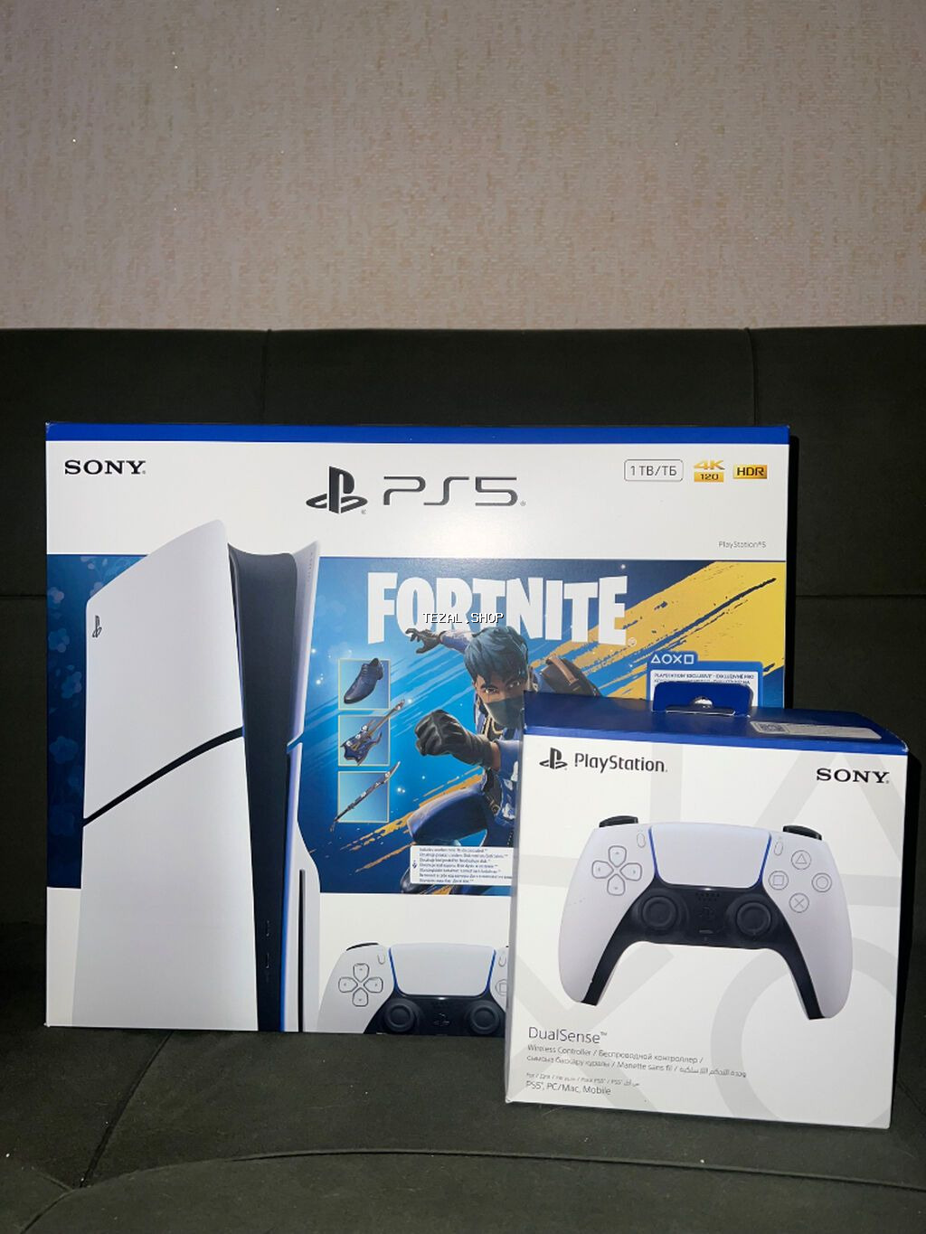 Playstation 5 + dualsense ustunde 2 original dualsense mehsul 1 ay