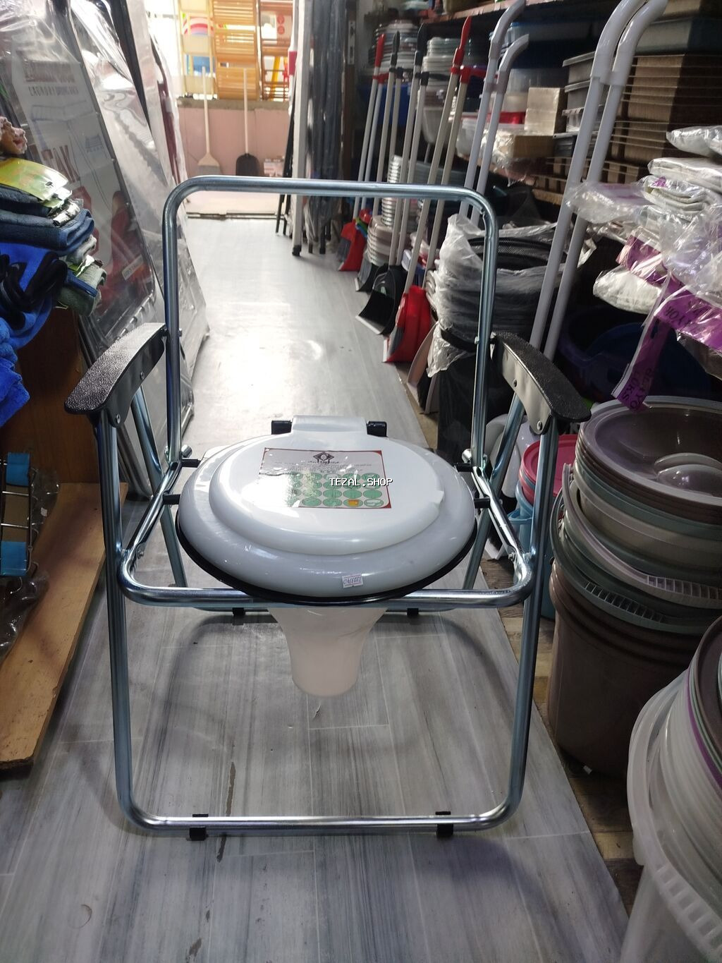 Təkərsiz portativ tualet kreslosu (komod stul) - Metal boru karkaslı - şəkil 2