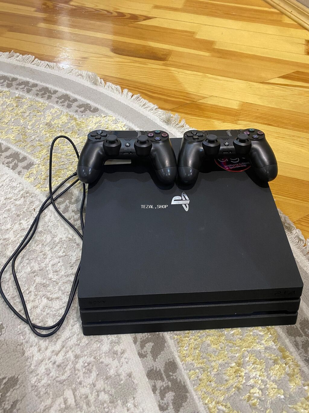 Yeni alınmış PS4 satılır ideal şəkilde tez gələn götürer endirimde