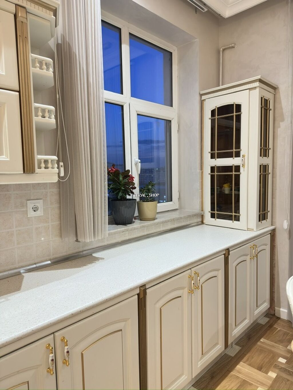 Klassik üslubda mətbəx mebeli dəsti - Rəng: krem və qızılı dekor - şəkil 2