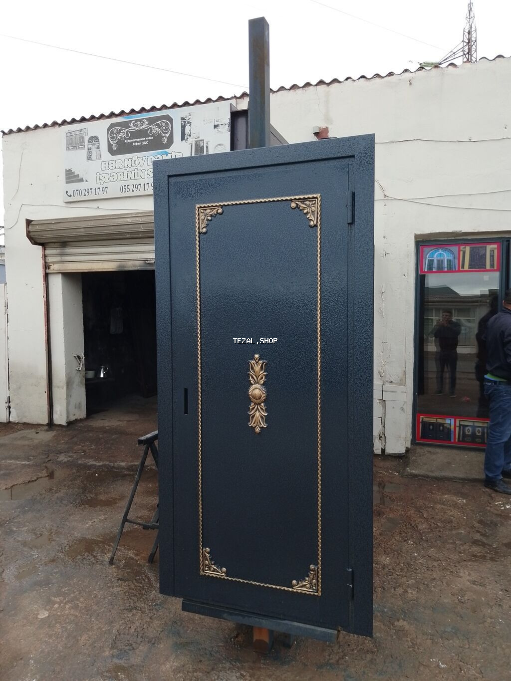 Metal qapılar – fərdi hazırlanma - Material: qalın metal/profil