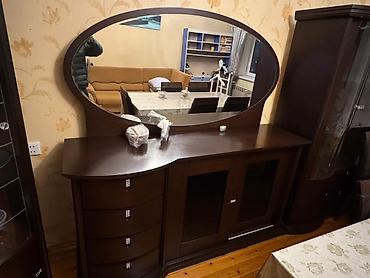 DİQQƏT BU GÜN TƏCİLİ EVDƏN ÇİXMALIDİ.Qonaq otağı üçün şkaf–vitrin və - şəkil 3